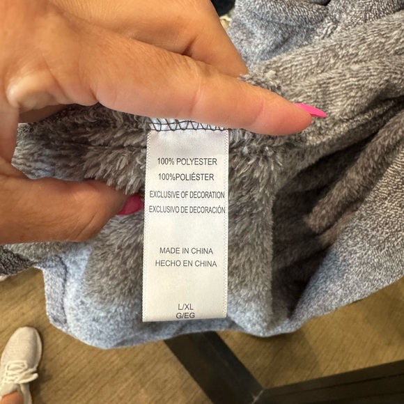 Tommy Bahama  Gray Robe - Picture 4 of 4